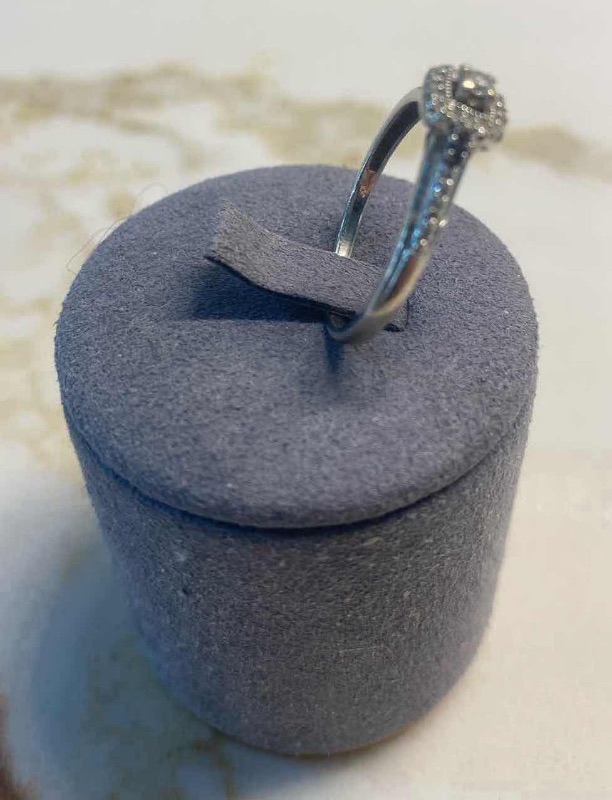 View 3 of 10K WHITE GOLD 0.50ctw DIAMOND RING 2G (APPROXIMATE SIZE 7–8) #7