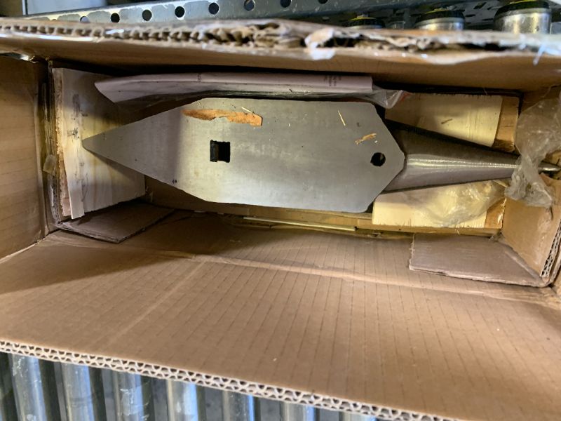 Photo 1 of VEVOR Single Horn Anvil, 22 lbs, High Hardness Cast Steel, Rugged Round Horn Anvil Blacksmith, with Pritchel and Hardy Hole, Large Countertop Stable Base, Metalsmith Tool for Bending and Shaping