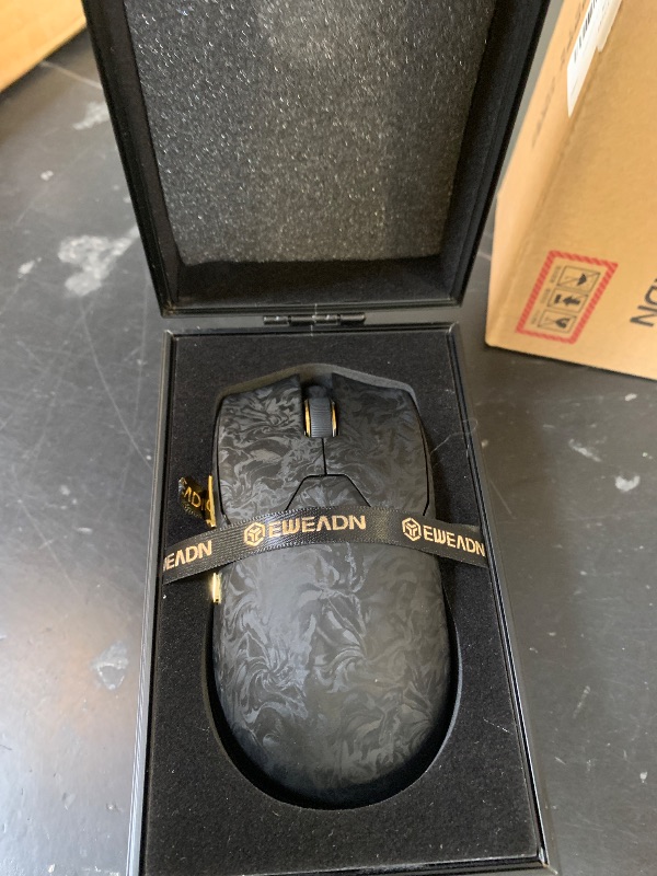 Photo 1 of EWEADN Z7 Carbon Fiber Shell Wireless Gaming Mouse with 42000 DPI, PAW3950 Sensor, Kailh Optical Switch, Ergonomic 52g Lightweight, 8k Polling Dual-Mode (Wired/2.4GHz), Up to 300 Hr Battery, Black
