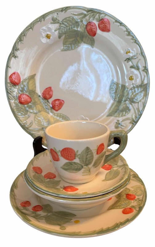 Photo 1 of 5 PC- FRANCISCAN EARTHENWARE DISHWARE SET "STRAWBERRY FAIR" PATTERN