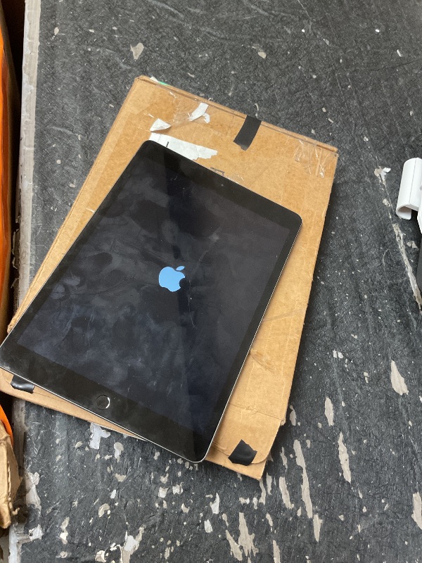 Photo 1 of LOCKED******** HARDWARE ISSUES DEFECTIVE ……….Apple 2021 iPad (10.2 inch, Wi-Fi, 64GB) - Space Gray (Renewed Premium)