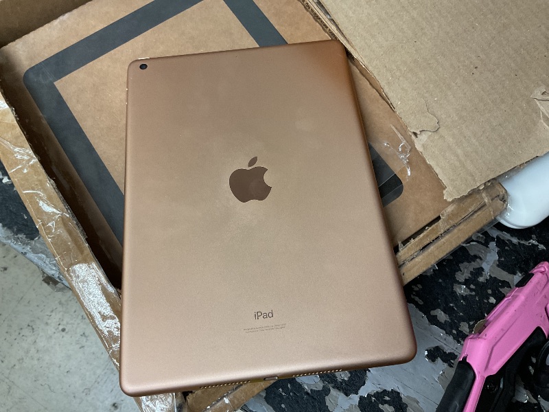 Photo 1 of Apple iPad (10.2-inch, Wi-Fi, 32GB) - Gold (Latest Model, 8th Generation) (Renewed)