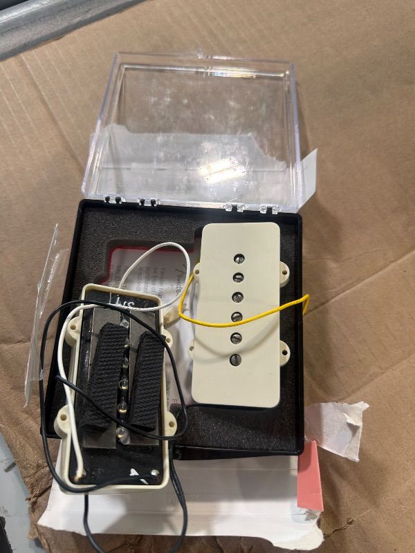 View 2 of Fender Pure Vintage '65 Jazzmaster Pickup Set