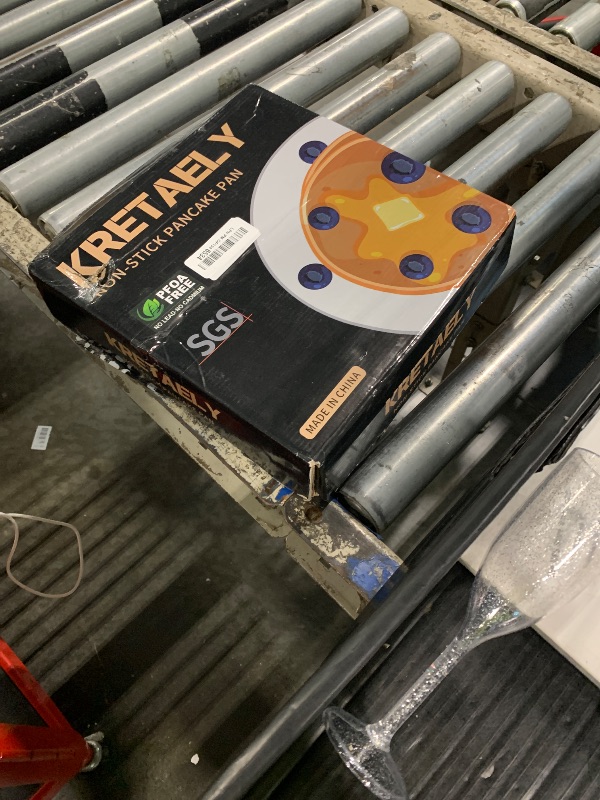 Photo 1 of !!!HANDEL WONT GO ON!! FINAL SALE!!
KRETAELY Pancake Pan 4 Cups Pancake Maker Nonstick Pancake Griddle With PFOA Free Coating 10.5 Inch Mini Pancake Pan