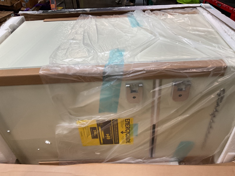 Photo 1 of ** FACTORY SEALED ** Frigidaire EFR840-Cream EFR840 Retro Mini Fridge with Freezer & Side Bottle Opener-Small 2 Door Refrigerator for Office Bar or College Dorm Room-3.1 Cu Ft (Cream)