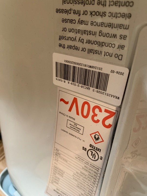 Photo 1 of **** DENTED **** Garvee 12000 BTU Mini Split Air Conditioner,22 SEER2 Ductless Inverter AC w/ 230V, Cool Up to 750 Sq. Ft with Heat Pump System, Compatible with Alexa, White