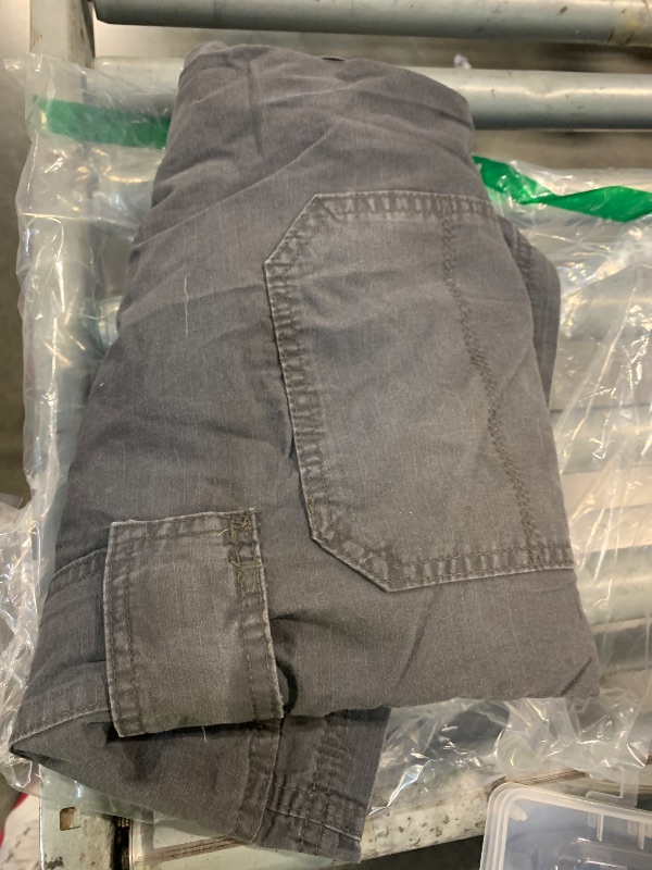 Photo 1 of ***used***Classic Relaxed Fit Cargo Short, Anthracite Ripstop, 34
