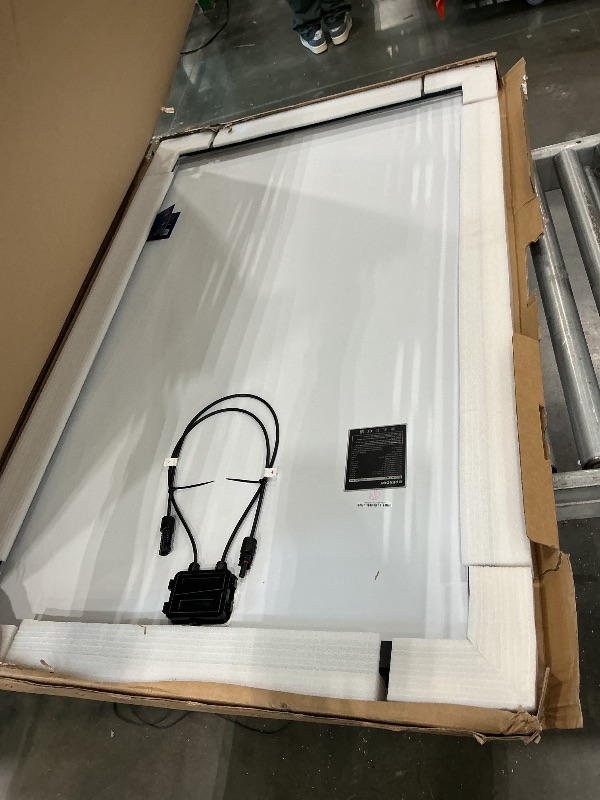 View 3 of *** only 1 *** Renogy ShadowFlux 400W N-Type Solar Panel