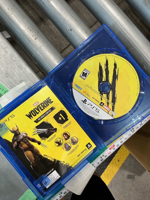View 3 of [DAMAGED] Marvel's Wolverine PS5