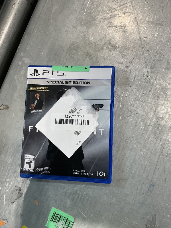 View 2 of 007 First Light - Specialist Edition - PlayStation 5