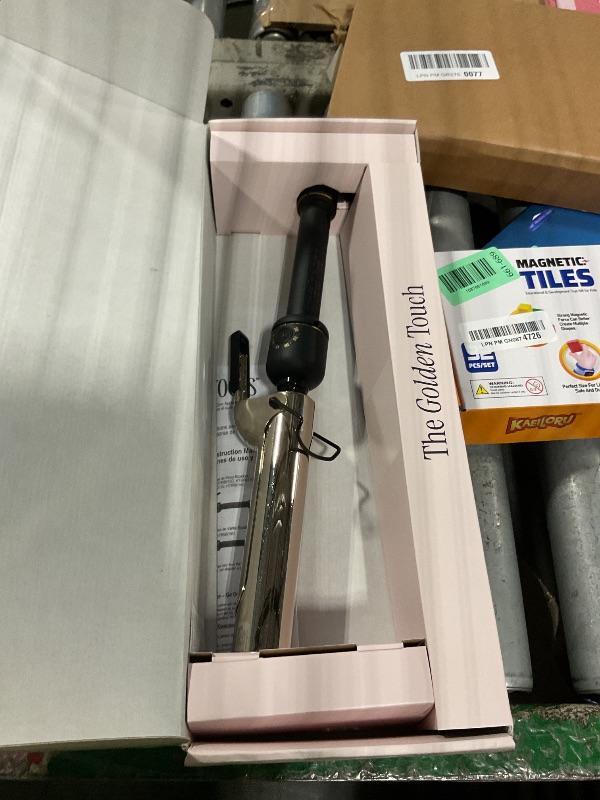 Photo 1 of ***BROKEN, SOLD FOR PARTS*** Hot Tools 24K Gold Professional 1.25" Extended Barrel Curling Iron
