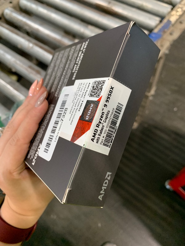 Photo 1 of AMD Ryzen™ 9 9950X 16-Core, 32-Thread Unlocked Desktop Processor