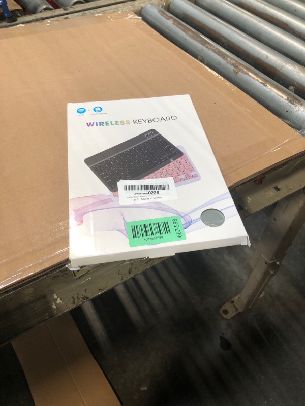 Photo 1 of ***BROKEN, SOLD FOR PARTS*** Ultra-Slim Bluetooth Keyboard Portable Mini Wireless Keyboard Rechargeable for Apple iPad iPhone Samsung Tablet Phone Smartphone iPadOS iOS Android (10 inch Black)