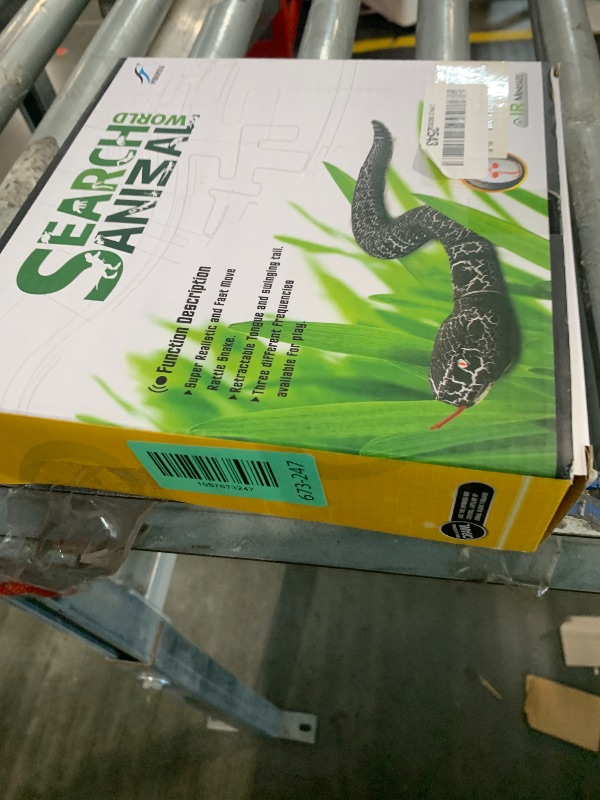 Photo 1 of *** MISSING BATTERIES*** auKait Remote Control Snake Toy RC&Robot Electric Snake Toy Fast Moving of Fake Rattlesnake Christmas Halloween Toys Party Favor Gifts Joke Prank for Kids Boys(Brown)