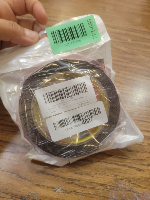 Photo 1 of 3M 5925 Heavy Duty Foam Mounting Tape