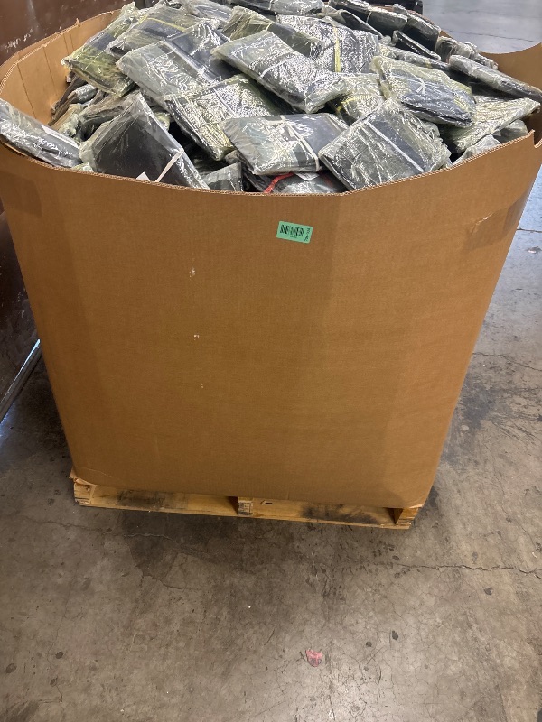 Photo 1 of WHOLE PALLET ‘ LAND GUARD 4-PACK FABRIC GROW BAGS 5 GALLON, THICKENED NONWOVEN GARDEN POTS, GROWING BAGS WITH HANDLES, BLACK SOLD AS IS** COSTUMER MUST LOAD IT SELF***