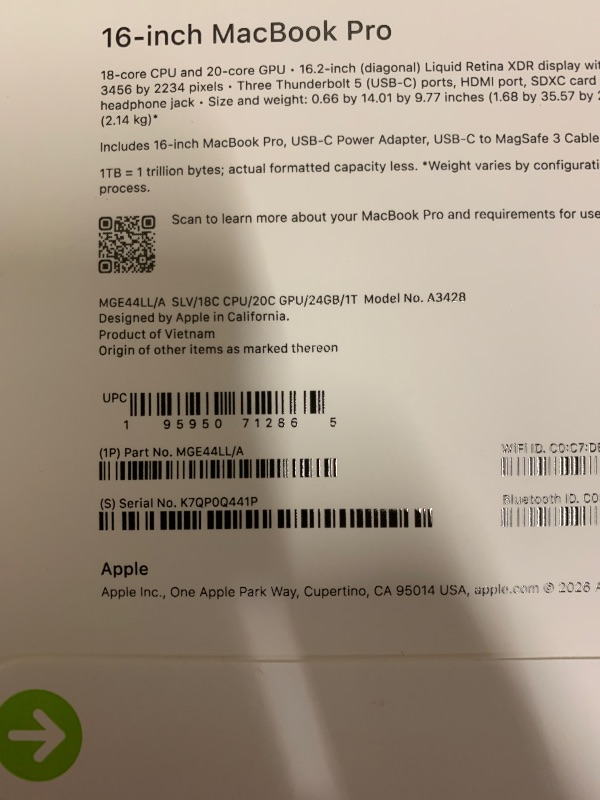 Photo 1 of Factory Sealed Apple 2026 MacBook Pro Laptop with Apple M5 Pro chip with 18-core CPU and 20-core GPU: Built for AI, 16.2-inch Liquid Retina XDR Display, 24GB Unified Memory, 1TB SSD, Wi-Fi 7; Silver