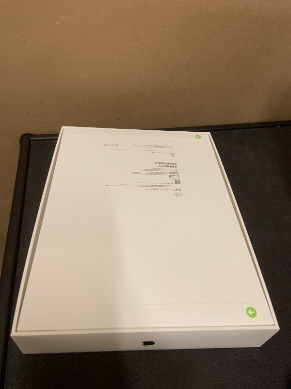Photo 1 of Apple iPad Pro 13-inch (M5): Ultra Retina XDR Display, 1TB, Landscape 12MP Front Camera/12MP Back Camera, LiDAR Scanner, Wi-Fi 7 with Apple N1, Face ID, All-Day Battery Life — Space Black