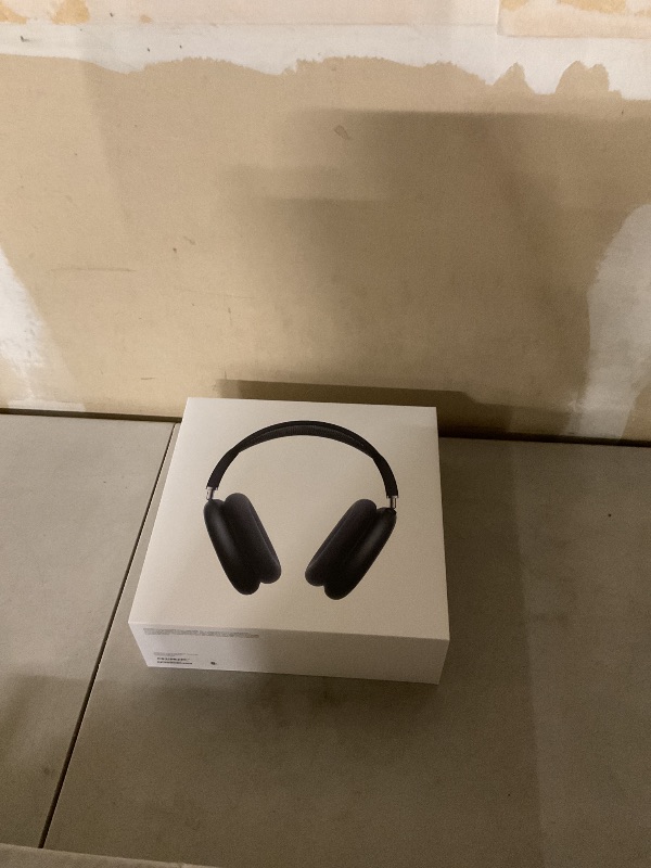 Photo 1 of Apple AirPods Max Wireless Over-Ear Headphones, Pro-Level Active Noise Cancellation, Transparency Mode, Personalized Spatial Audio, USB-C Charging, Bluetooth Headphones for iPhone - Midnight