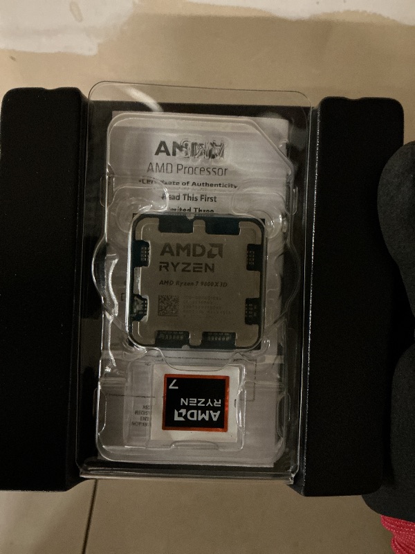 Photo 1 of AMD RYZEN 7 9800X3D 8-Core