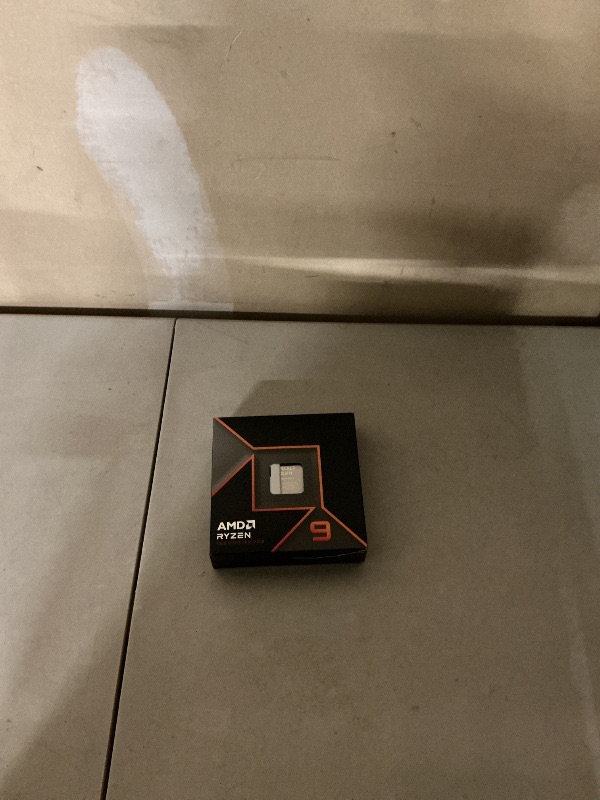 Photo 1 of AMD Ryzen™ 9 9900X 12-Core, 24-Thread Unlocked Desktop Processor