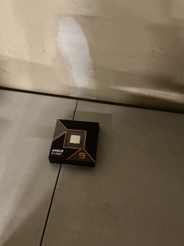 Photo 1 of AMD Ryzen™ 9 9900X 12-Core, 24-Thread Unlocked Desktop Processor