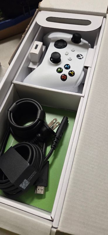 Photo 1 of Xbox Series S - All Digital Gaming Console - 512GB SSD - Includes Wireless Controller - 120FPS - Robot White