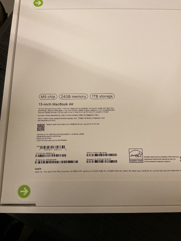 Photo 1 of Apple 2026 MacBook Air 13-inch Laptop with M5 chip: Built for AI, 13.6-inch Liquid Retina Display, 24GB Unified Memory, 1TB SSD, 12MP Center Stage Camera, Touch ID, Wi-Fi 7; Starlight