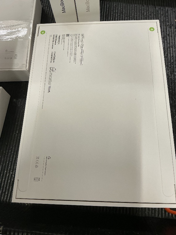 Photo 1 of FACTORY SEALED— Apple 2026 MacBook Pro Laptop with Apple M5 Pro chip with 18-core CPU and 20-core GPU: Built for AI, 16.2-inch Liquid Retina XDR Display, 24GB Unified Memory, 1TB SSD, Wi-Fi 7; Silver