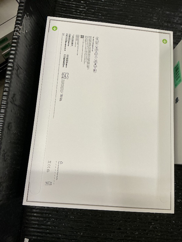 Photo 1 of FACTORY SEALED— Apple 2026 MacBook Air 15-inch Laptop with M5 chip: Built for AI, 15.3-inch Liquid Retina Display, 16GB Unified Memory, 512GB SSD, 12MP Center Stage Camera, Touch ID, Wi-Fi 7; Silver