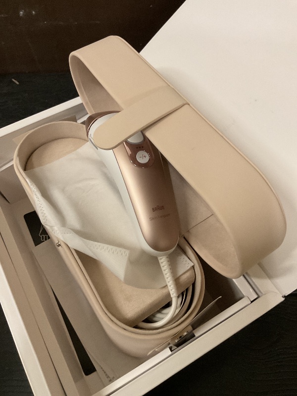 Photo 1 of Braun Smart IPL, Skin i·Expert Pro 7, VOGUE's Best Hair Removal Device, IPL Hair Removal for Women and Men, Permanent Laser Hair Reduction At-Home, World's 1st Smart App, 4 Heads, IPL7387