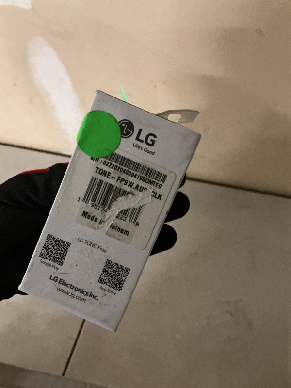 Photo 1 of LG Tone Free FP9W - Active Noise Cancelling True Wireless Bluetooth Earbuds with Plug & Wireless Connection, UVnano Charging Case, Flex Action Bass ™, and IPX4 Water Resistant (White)