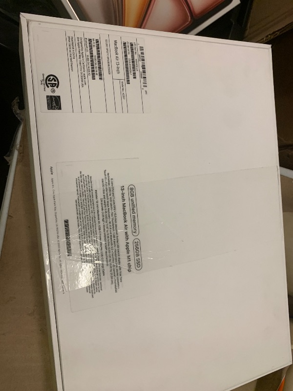Photo 1 of 2020 Apple MacBook Air Laptop: Apple M1 Chip, 13” Retina Display, 8GB RAM, 256GB SSD Storage, Backlit Keyboard, FaceTime HD Camera, Touch ID. Works with iPhone/iPad; Silver
