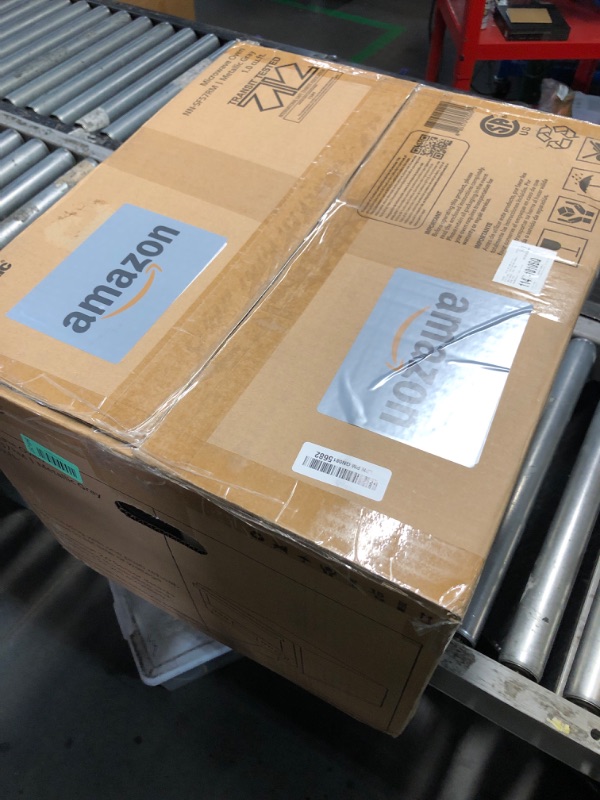 Photo 1 of ***DENTED***
Panasonic Japanese Microwave, 1.0 cu. ft. 1200W Clean Design Flatbed Countertop Microwave Oven with Genius Sensor 2.0 One-Touch Cooking and Reheating, Inverter Technology, Auto Defrost – NN-SF57RM