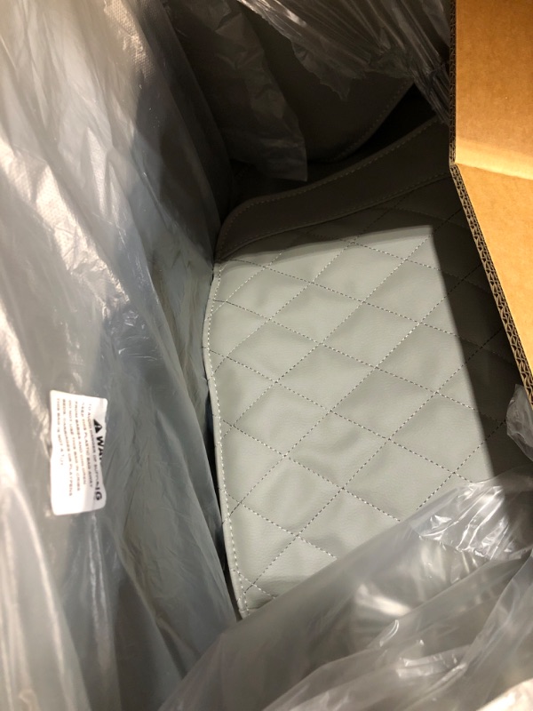 Photo 1 of ***TRUCK/TRAILER PICKUP ONLY***   AVSAMOQ 4D SL-Track Shiatsu Massage Chair - White