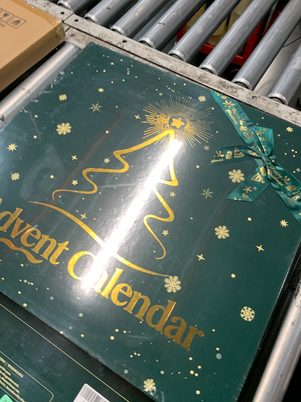 Photo 1 of ***FACTORY SEALED***CADDISE Advent Calendar 2025 – Skincare Gift Set for Women, 24 Day Christmas Gifts, Holiday Beauty Gift Box, Spa Gift Basket for Mom & Teen Girls