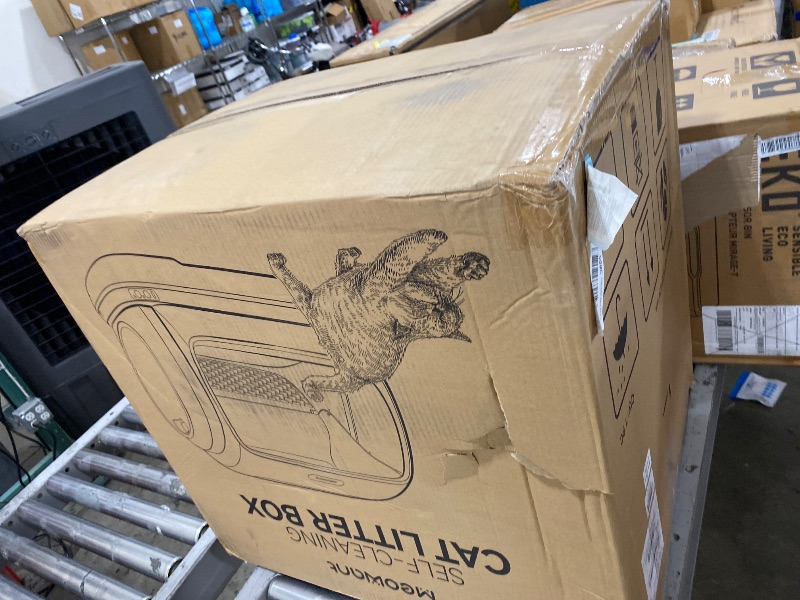 Photo 1 of MeoWant Self-Cleaning Cat Litter Box, 106L Extra-Large Space Low Entrance Automatic Cat Litter Box Perfect for Multiple Cats, Safety Sensor, Anti-Pinch, APP Control, Odor Free with Mat & Liner