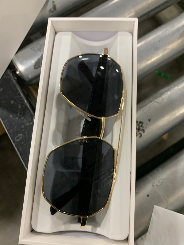 Photo 1 of EarlySincere 2026 Ai Smart Glasses, Ai Real-Time Translation with 164 Languages, Classic Pilot Sunglasses, Equipped with Voice Assistant/Ai Call, Ip65 Waterproof,Ai Glasses for Men & Women