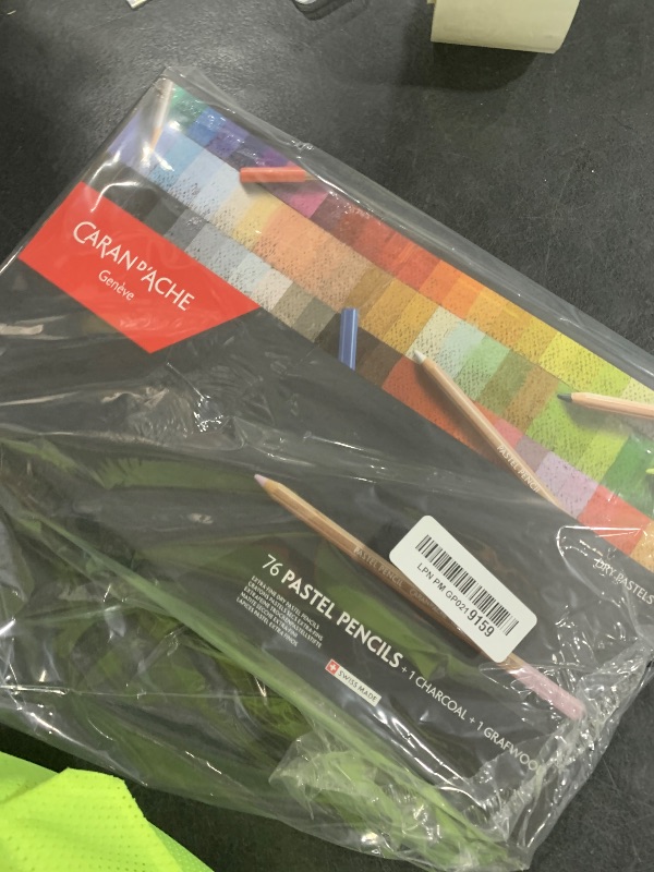 Photo 1 of ???????(Caran d'Ache) Curran Dash 0788-376 Pastel Pencil, 76 Color SetLPNPMGP0219159