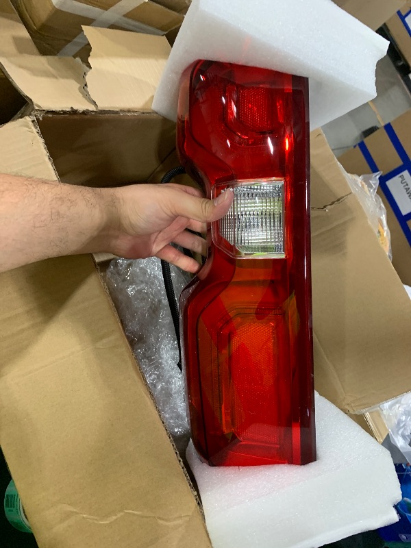 Photo 1 of Jecoupoon Left Tail Light Assembly Compatible with 2019-2023 Silverado 1500 2500HD 3500HD Driver Side Tail lamp Rear Brake Lamp Back light 84678149 GM2800311 (Left)