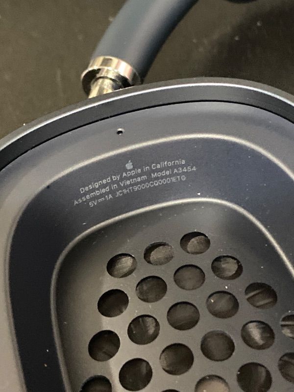 Photo 1 of Apple AirPods Max 2 Wireless Over-Ear Headphones, Active Noise Cancellation, Adaptive Audio, Personalized Spatial Audio, Live Translation, Bluetooth Headphones for iPhone – Midnight