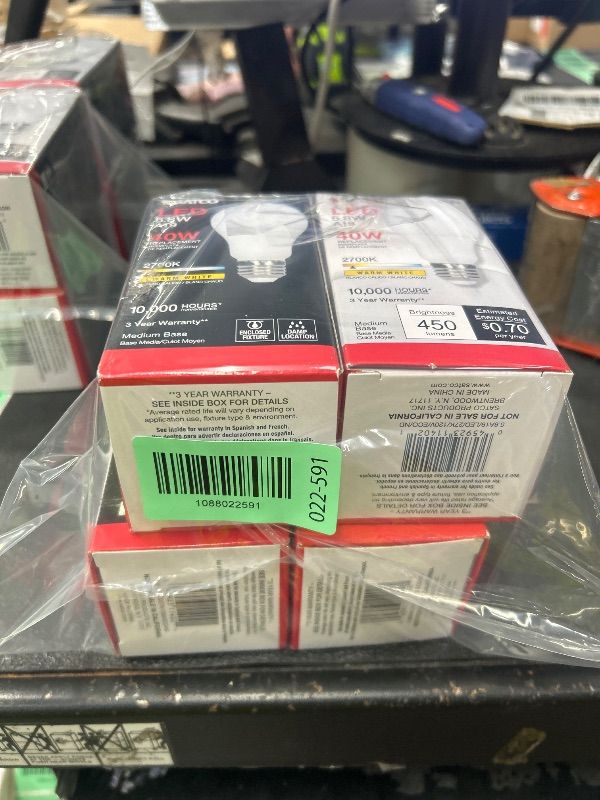 Photo 1 of **4 pack**Satco 11402 5.8W LED A19 Light Bulb, 40W Replacement, 2700K Warm White, 450 Lumens