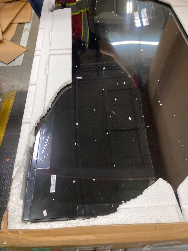 Photo 1 of no returns no refuns no work is broken Samsung 50-Inch Class U8000H Series Crystal UHD, 4K, Smart TV, 2026 Model