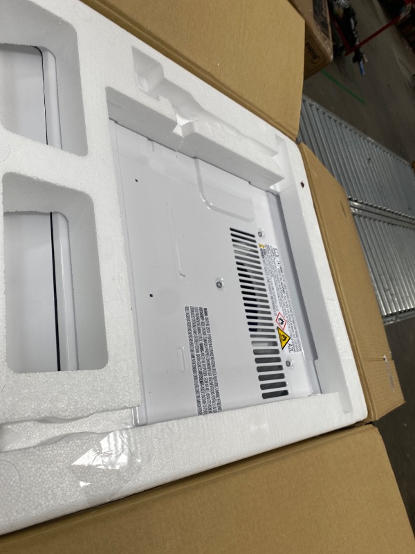 Photo 1 of ***It is used; it is unknown if any parts are missing or if it works 100%**** Inverter Window Air Conditioner with Heat – Quiet Window AC Unit and Heat Combo with Dehumidifier – Cools up to 550 Sq. Ft. – Energy Star Rated, Smart Control, Remote, 12,000 BT