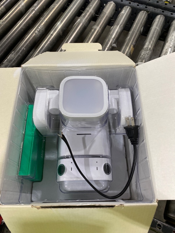Photo 1 of winees Floodlight Camera, 2K HD Dual-Lens