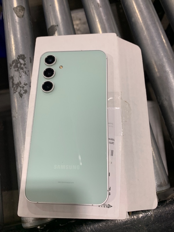 Photo 1 of Samsung Galaxy S24+ Plus 5G 256GB Marble Gray (Renewed)