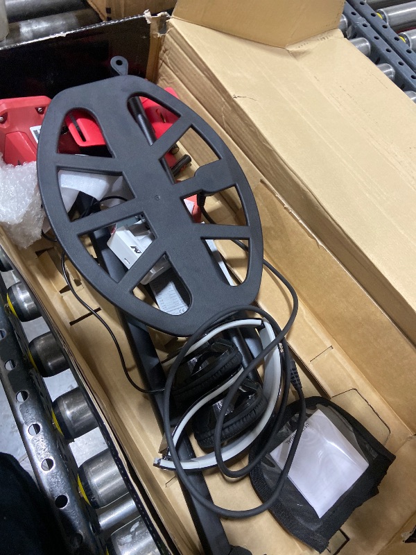 Photo 1 of Minelab Vanquish 540 Multi-Frequency Pinpointing Metal Detector for Adults with Iron Bias & V12 12"x9" Double-D Waterproof Coil (4 Detect Modes, Wired Headphones & Rain Cover Included)