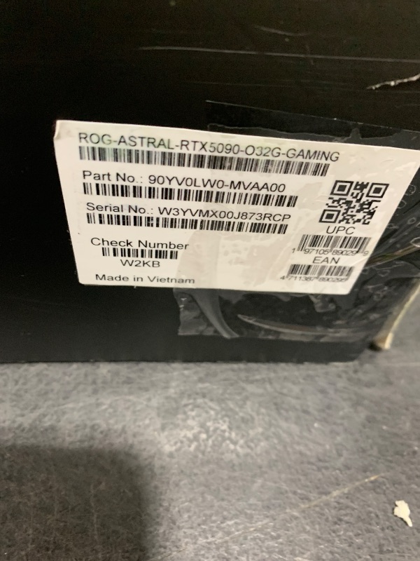 Photo 1 of ASUS ROG Astral GeForce RTX 5090 32GB GDDR7 OC Graphics Card