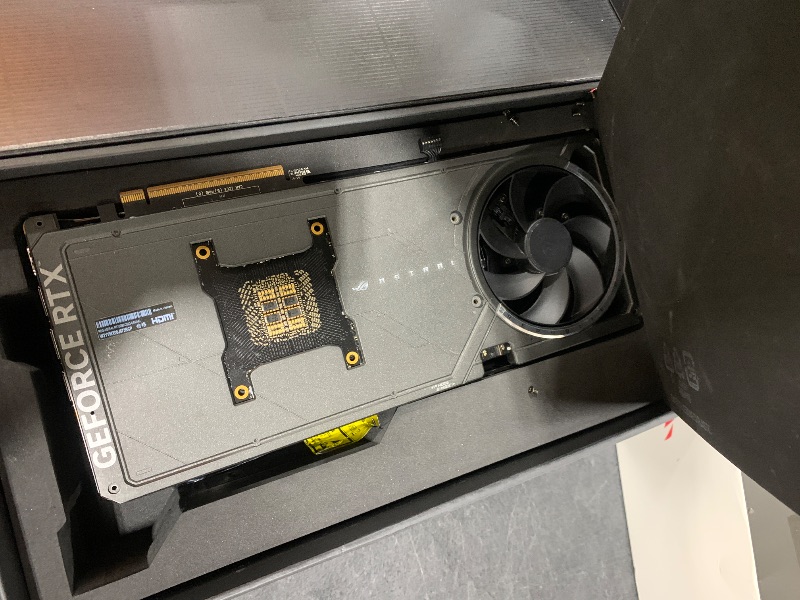 Photo 1 of ASUS ROG Astral GeForce RTX 5090 32GB GDDR7 OC Graphics Card