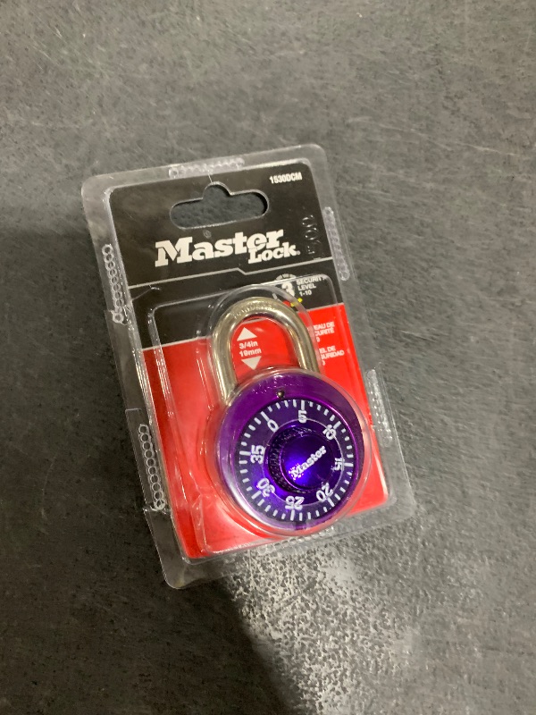 Photo 1 of 1pc *** Master Lock Combination Padlock, Locker Lock, for Gym and School 1530DCM
